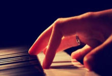 开云体育：2-1！德丙鱼腩队创奇迹：逆转德甲冠军首进决赛 球迷冲入球场庆祝.